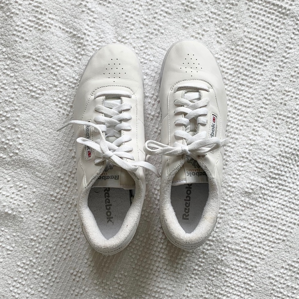 VINTAGE Reebok Classic Sneakers